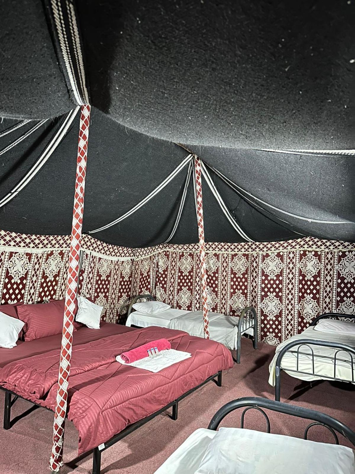 Готель Wahiba Bedouin Rustic Camp Bidiya Екстер'єр фото